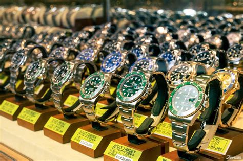 watch shops in Osaka